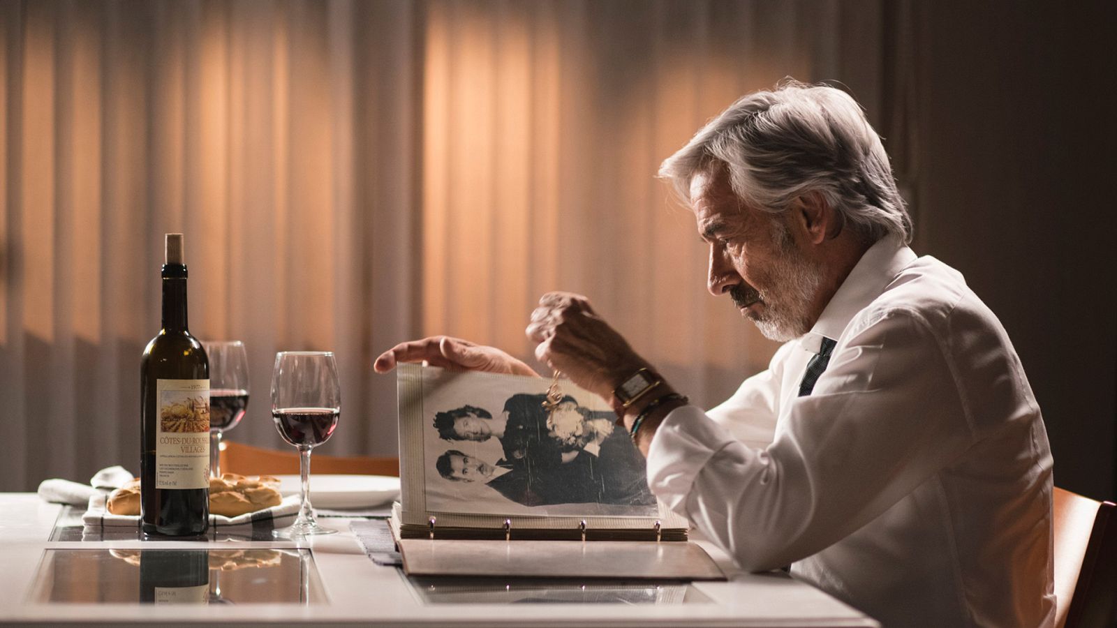 Cuéntame cómo pasó - T20 - Episodio 13: Está pasando, lo estás viendo - Ver ahoara