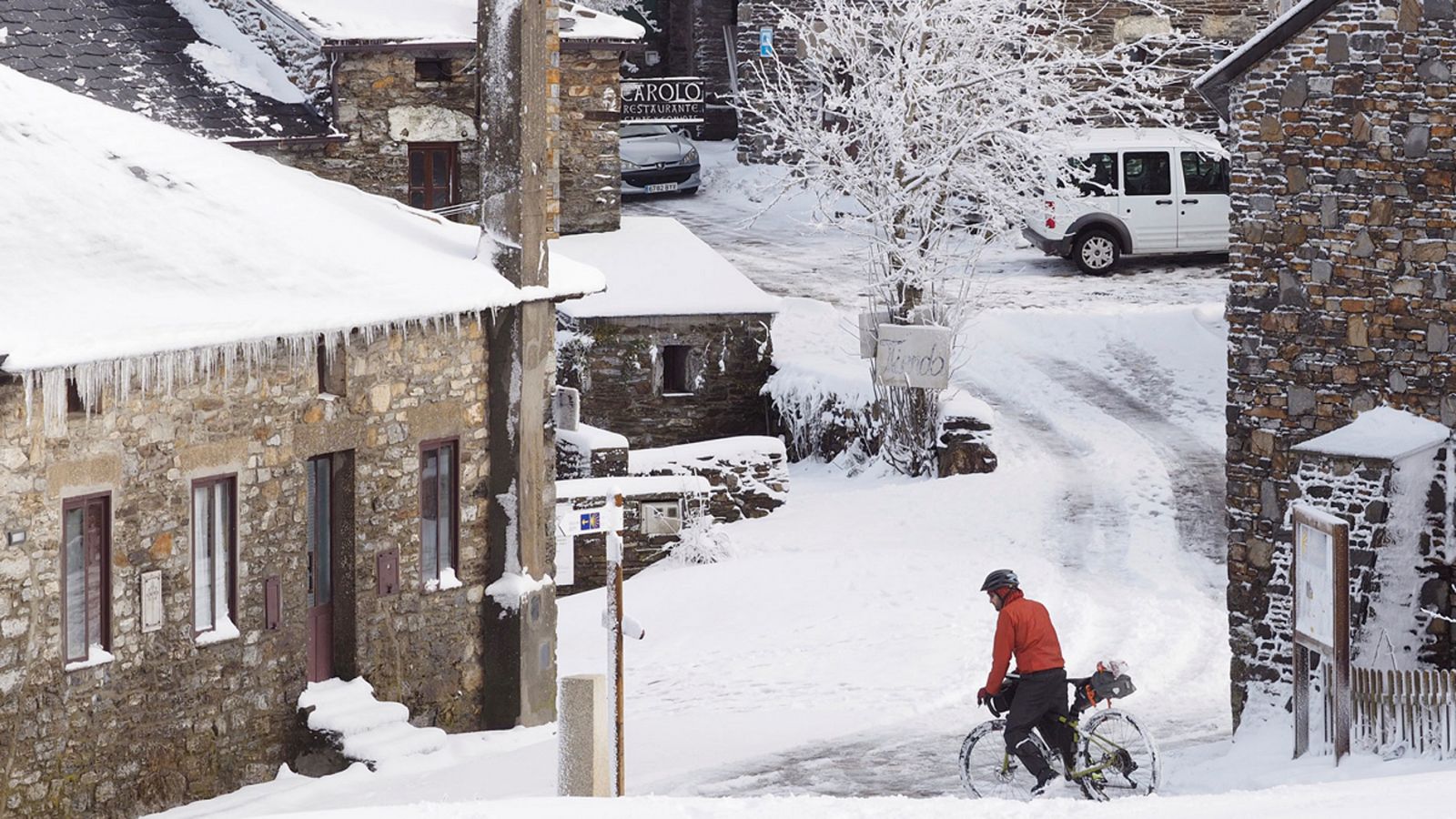 Llega el primer gran temporal del invierno: una borrasca desplomará la cota de nieve a 300 metros