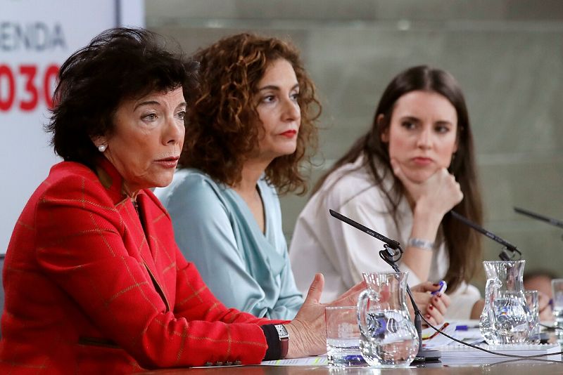 El Gobierno exige a Murcia que retire el 'pin parental'  -RTVE.es | Ver