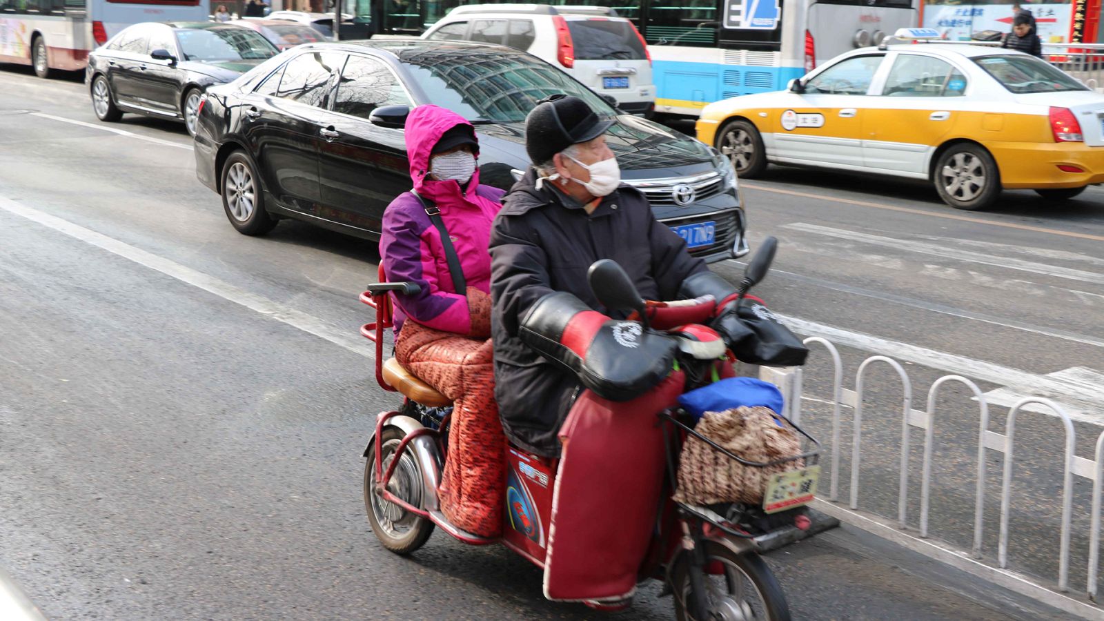 La noche temática - Hay algo en el aire - ver ahora