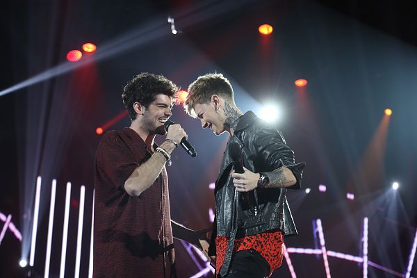 OT 2020 - Hugo y Rafa interpretan "Tu calorro" en la Gala 1