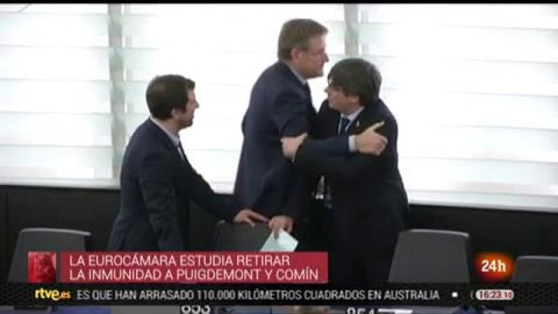 Parlamento - Otros parlamentos - La Eurocámara estudia retirar la inmunidad de Puigdemont y Comín - 18 /01/ 2020