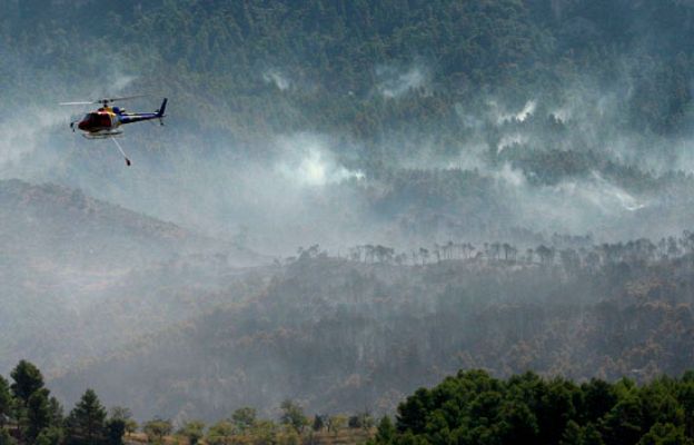  - El fuego sigue activo en Tarragona