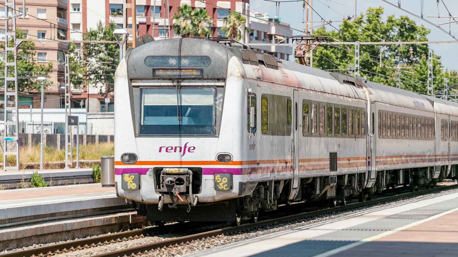 Un maquinista desaloja un tren tras exceder sus horas de trabajo - RTVE.es