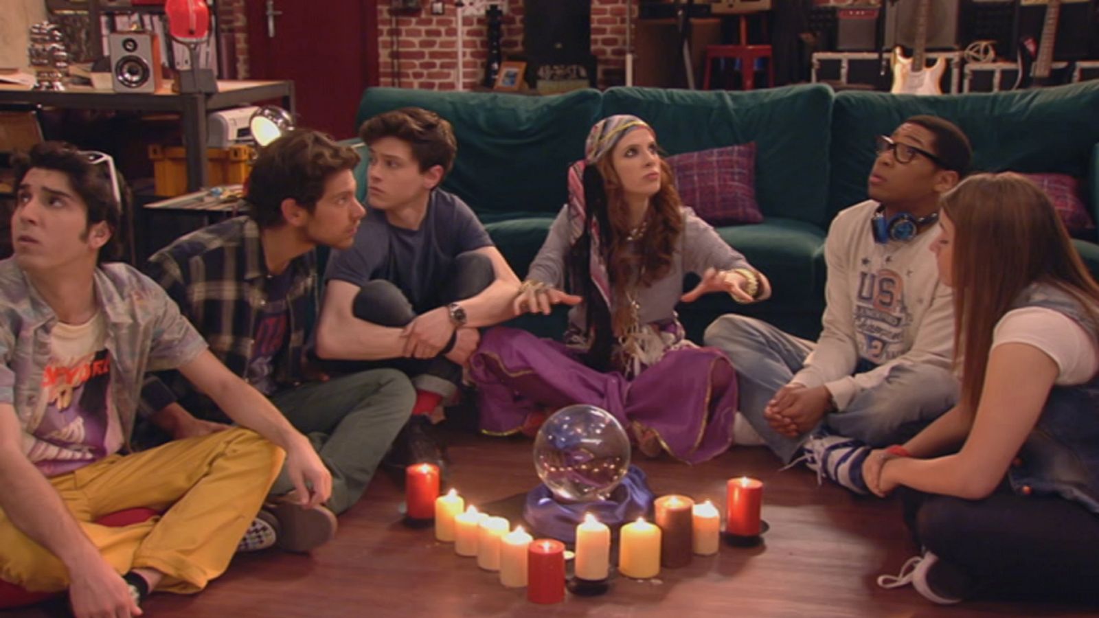 Los Avatars (en inglés) - Very normal activity - RTVE.es - Los Avatars en inglés | Ver