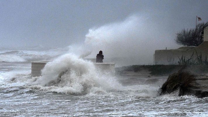 La borrasca 'Gloria' deja el peor temporal marítimo en 20 años en el Mediterráneo
