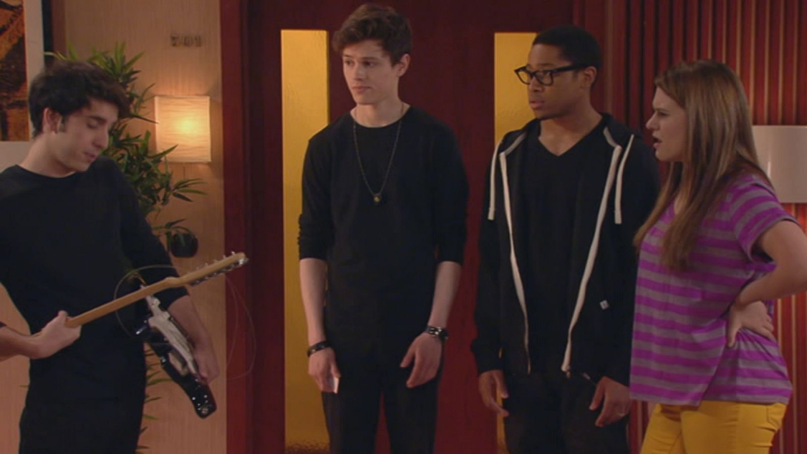 Los Avatars (en inglés) - Paz wars - RTVE.es - Los Avatars en inglés | Ver