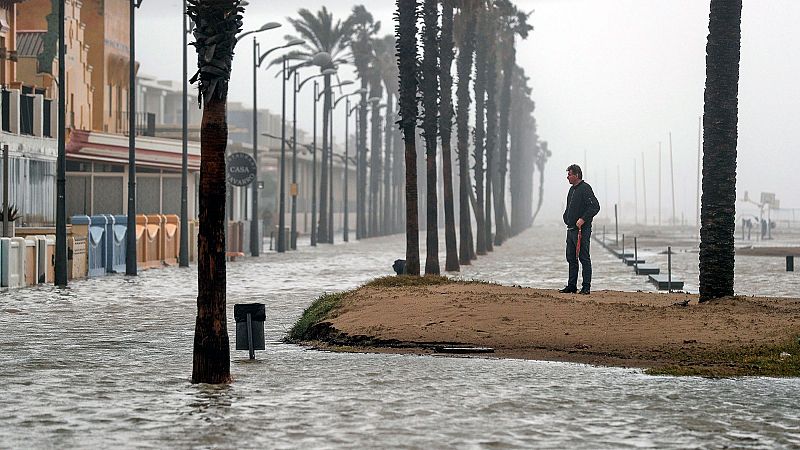 Se reanuda la búsqueda de cuatro desaparecidos por el temporal 'Gloria' 