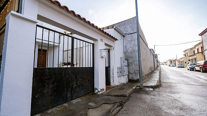 Telediario 1 - Mata a su mujer delante de sus hijos de 11 y 13 años