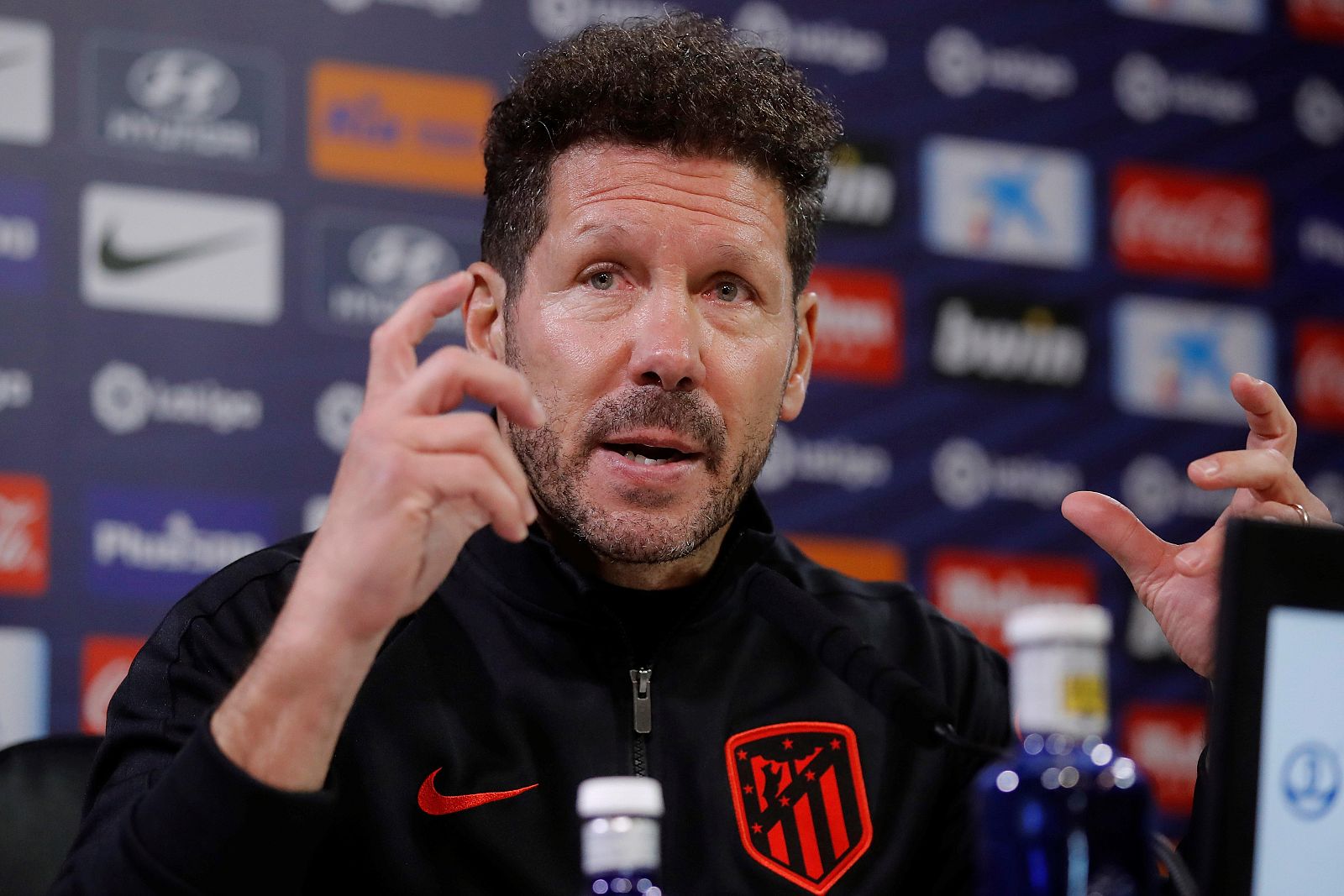 Simeone: "A mí dame el VAR; antes no había mucha justicia"