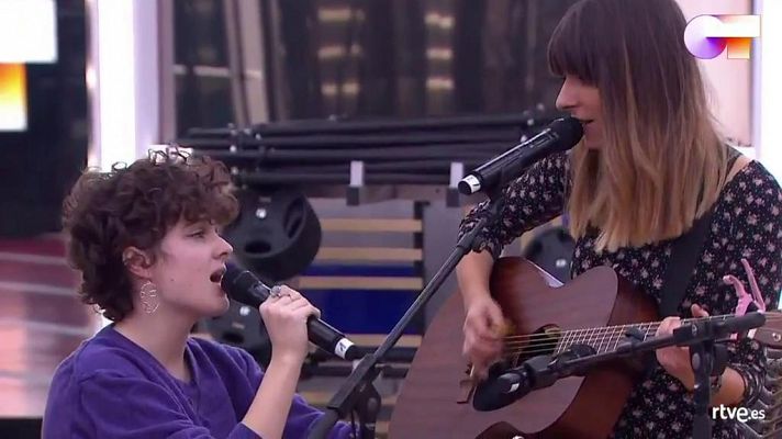 OT 2020 - Anne y Maialen cantan "Ilargia" en el primer pase de micros