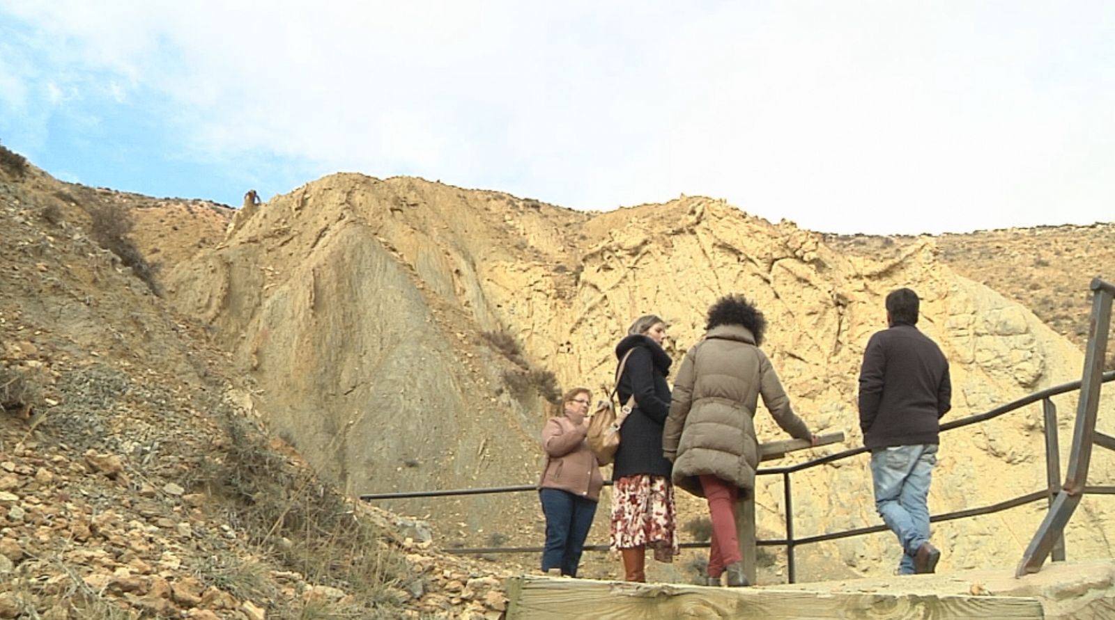 Comando Actualidad - Bueña, el pueblo de la Senadora de Teruel Existe