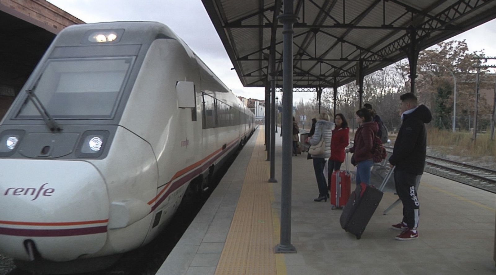 Comando Actualidad - Teruel: sin conexión directa en tren