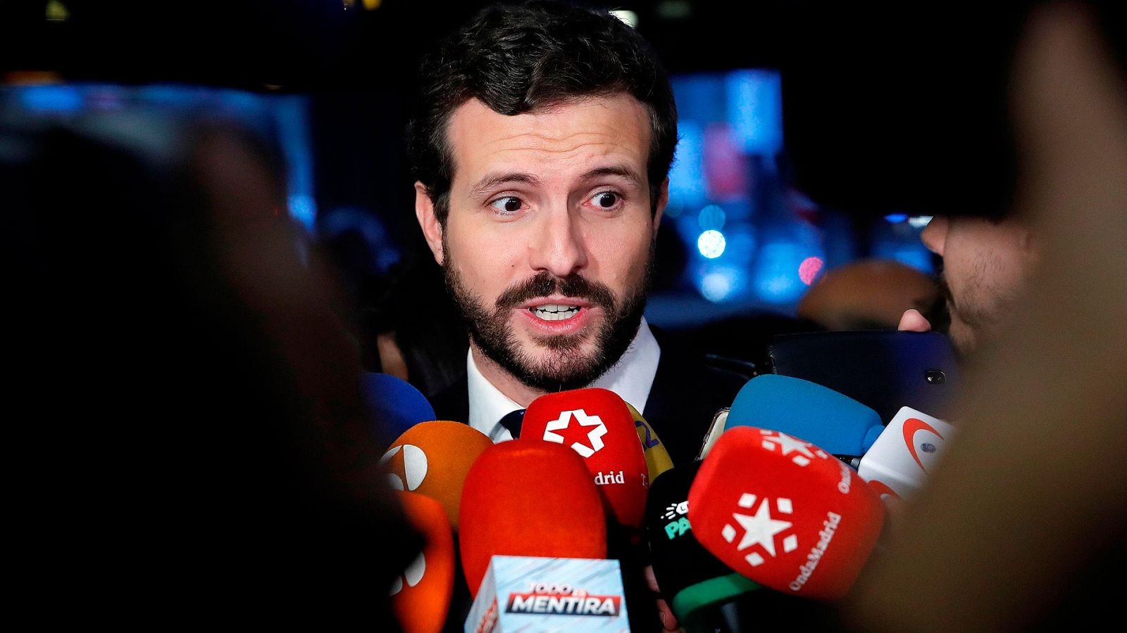 Casado pide a Sánchez que suspenda "de forma inmediata" su reunión con Torra - Informativo 24h | Ver