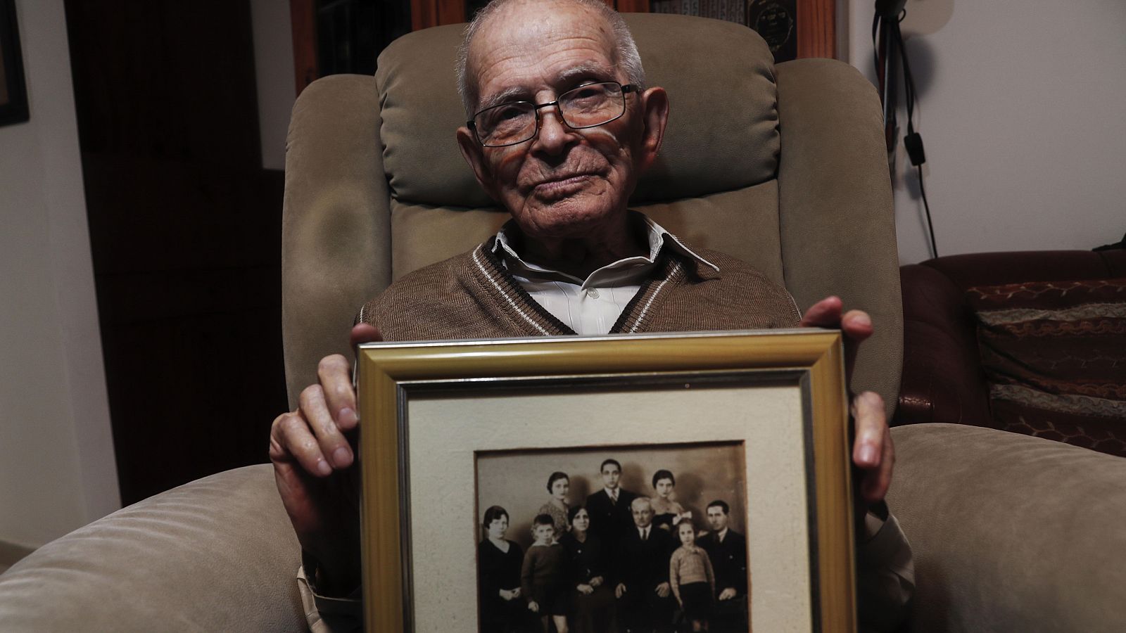 Moshe Hailion, el superviviente de Auschwitz que mantiene viva la memoria del Holocausto - RTVE.es