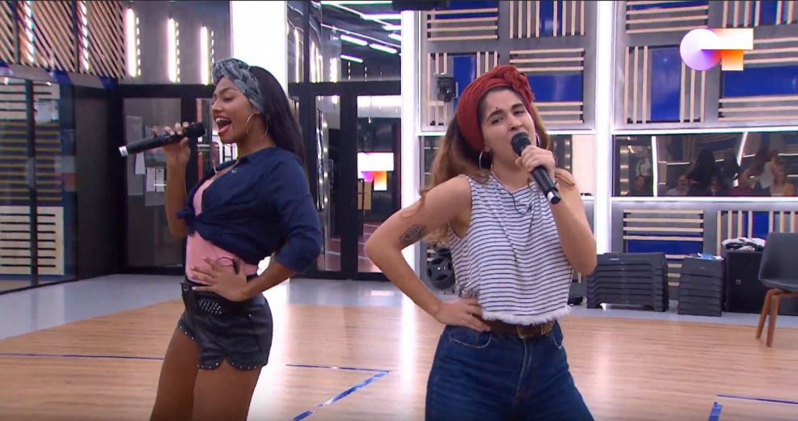 Los 16 concursantes de la Academia de Operación Triunfo 2020 cantan sus canciones delante de los profesores por segunda vez antes de la Gala 2