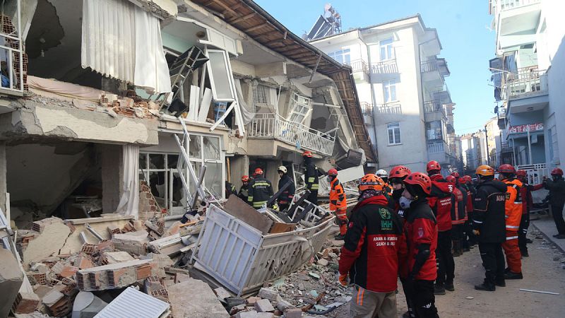 Un terremoto de magnitud 6,8 sacude el sureste de Turquía
