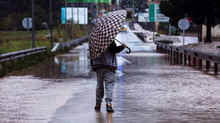 Lluvia fuerte en el tercio suroeste andaluz, sobre todo en Málaga