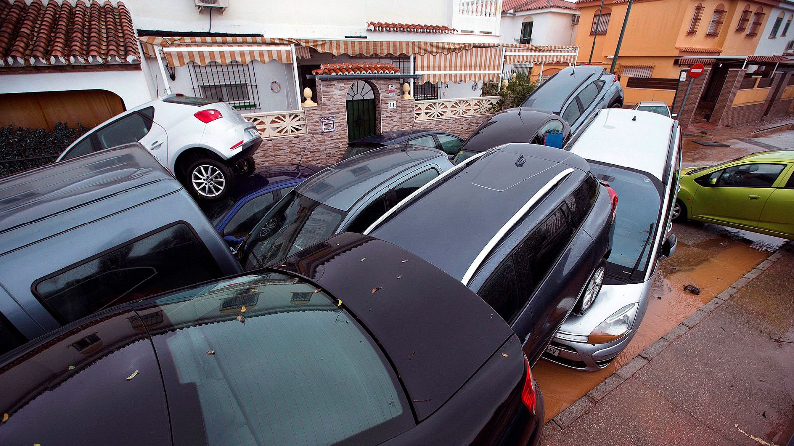 El temporal deja inundaciones en casas y garajes en Málaga