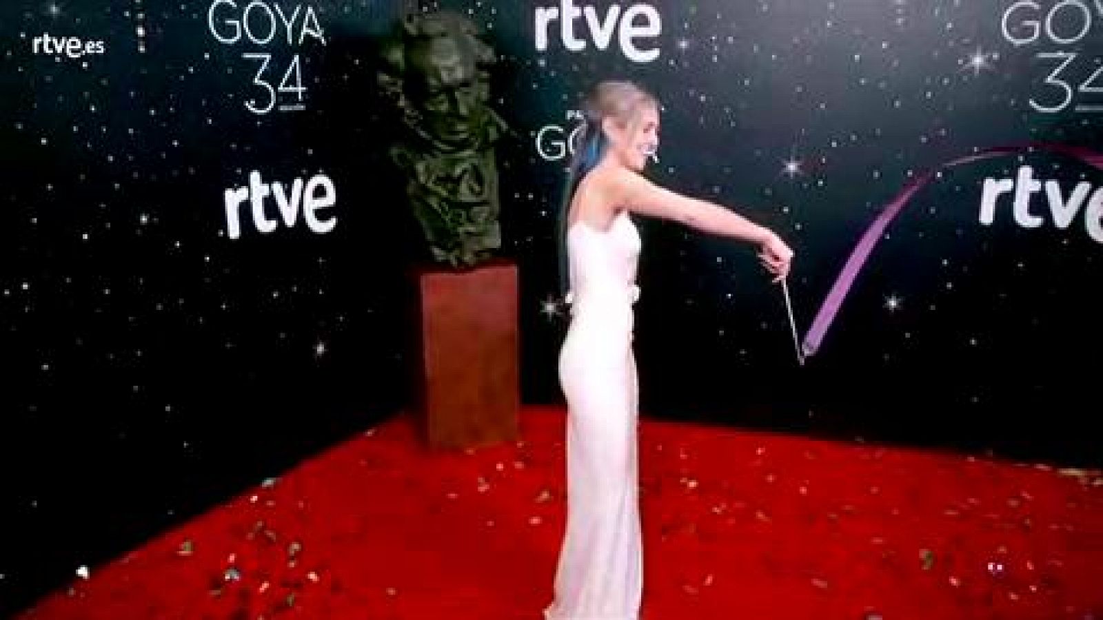 Premios Goya - María Villar, de OT, en la cámara glamur de los Goya
