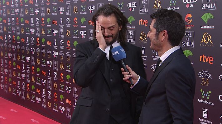 Premios Goya - El apuro de Asier Etxeandía en la alfombra roja