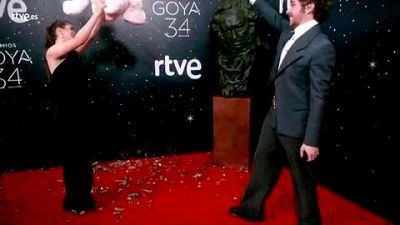 Premios Goya - Amaia junto a Álex de Lucas en la cámara glamur de los Goya