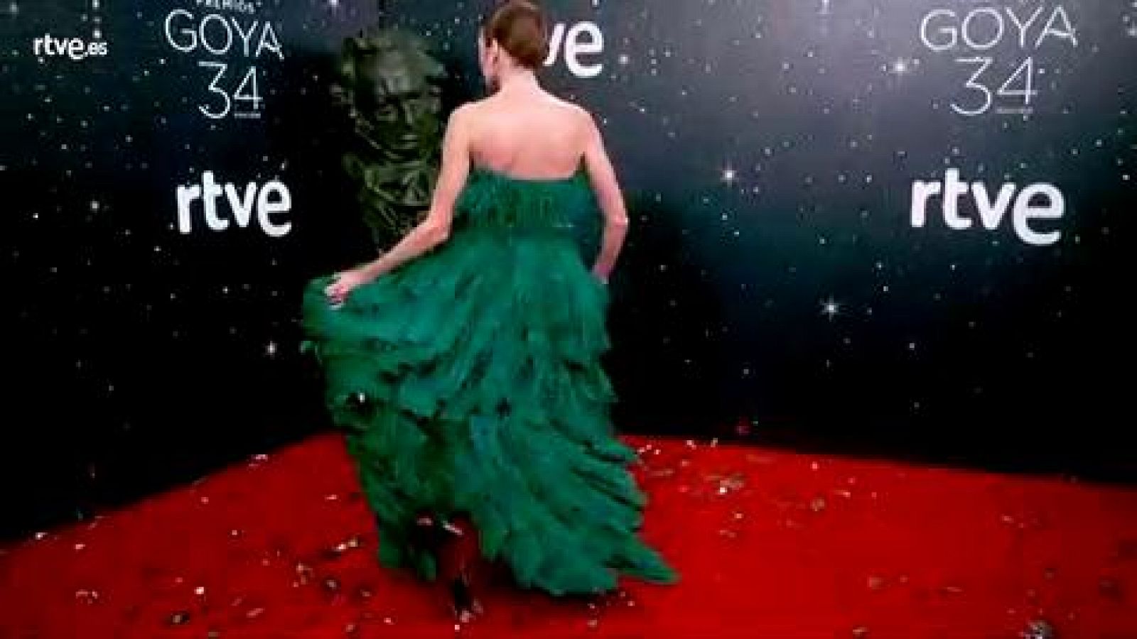 Premios Goya - Así posa Nieves Álvarez en la cámara glamur de los  Goya