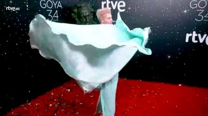 Premios Goya - Belén Rueda posa en la cámara glamur antes de dar un Goya