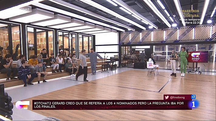 El chat de OT - Los concursantes se divierten haciendo un desfile de pijamas