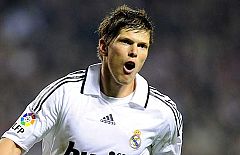 Huntelaar no se decide