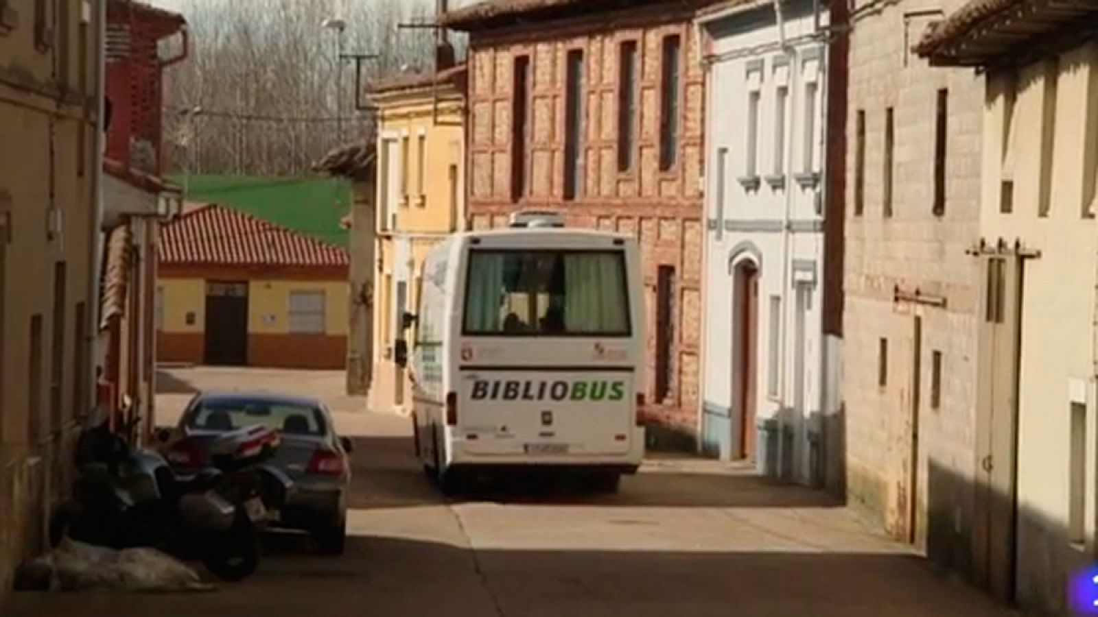 Los Bibliobuses celebran su día llevando libros a más de 2.000 municipios