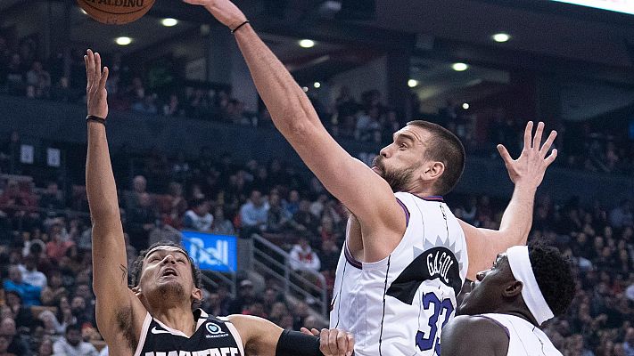 Telediario 1 - Gasol se lesiona e Ibaka sobresale en una jornada de más homenajes a Bryant