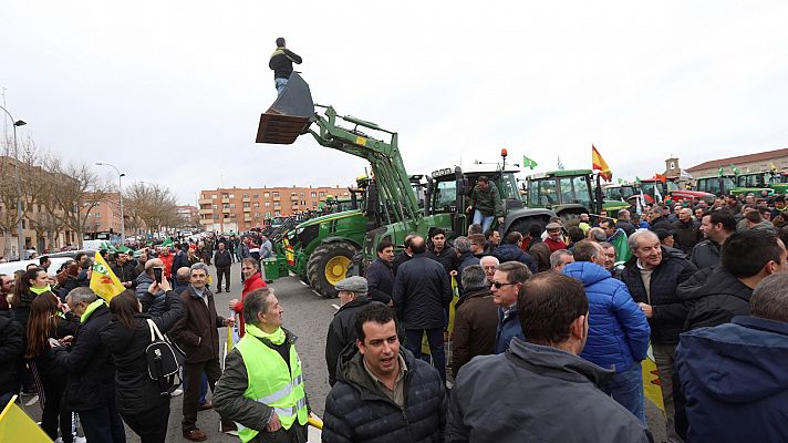 Así ha acontecido la manifestación de los olivareros de Jaén
