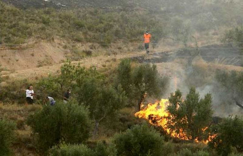 Muere el conductor de un vehículo de extinción en el incendio de Teruel.