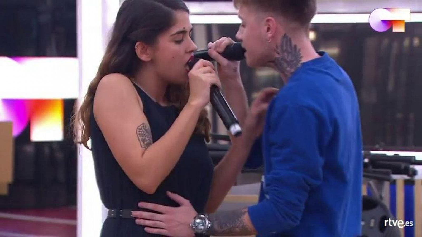 OT 2020 | Anajú y Hugo cantan "Señorita" en el segundo pase de micros de la Gala 3 de Operación Triunfo