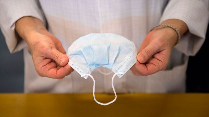 Telediario 1 - La comunidad china en España sigue de cerca la evolución del coronavirus