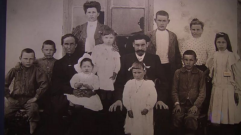 Una exposición fotográfica reivindica a los españoles que buscaron mejor suerte en EE.UU.- Ver ahora