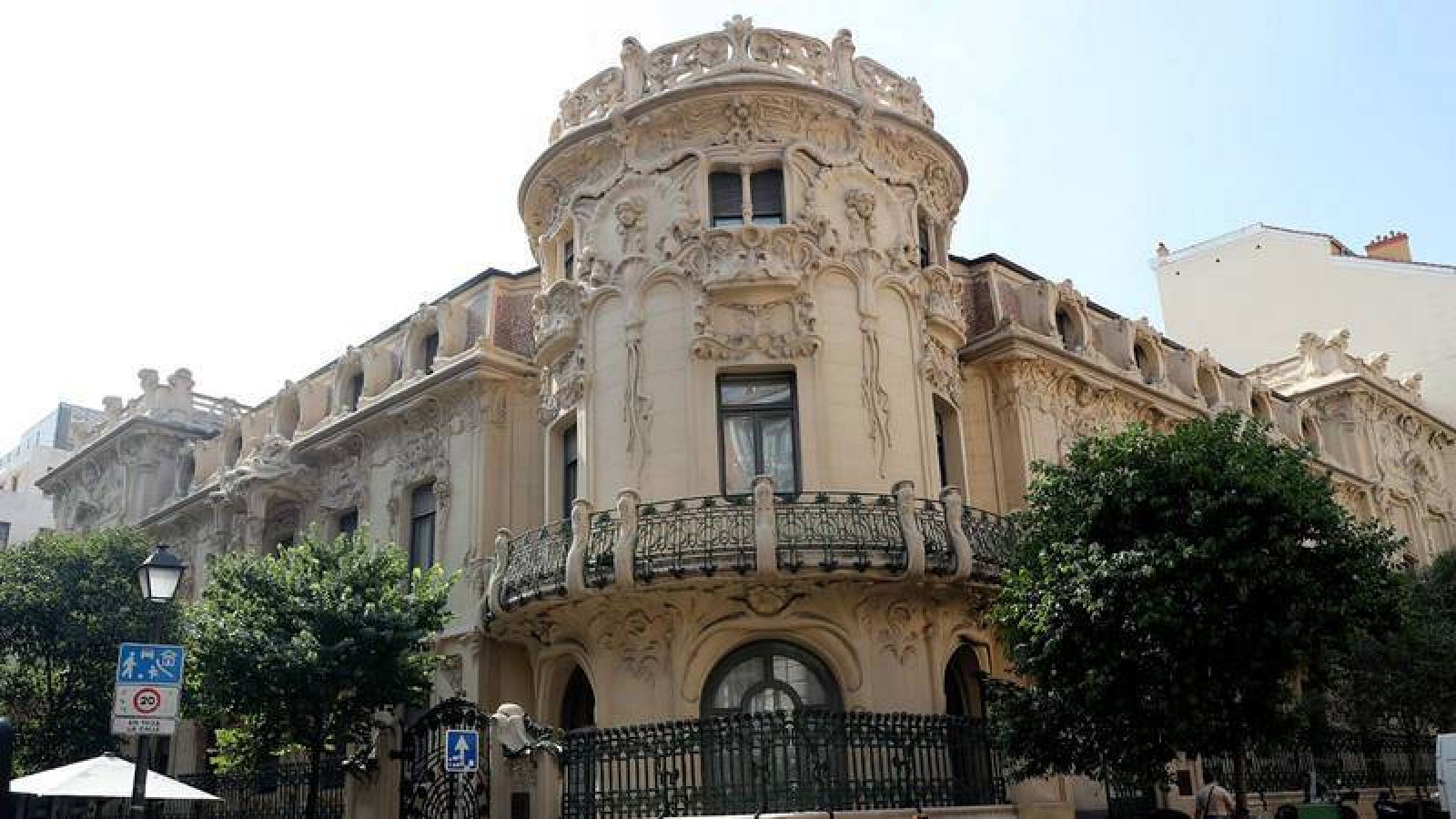 La Audiencia Nacional investiga a 14 televisiones por supuesto fraude por derechos de autor - RTVE.es | Ver