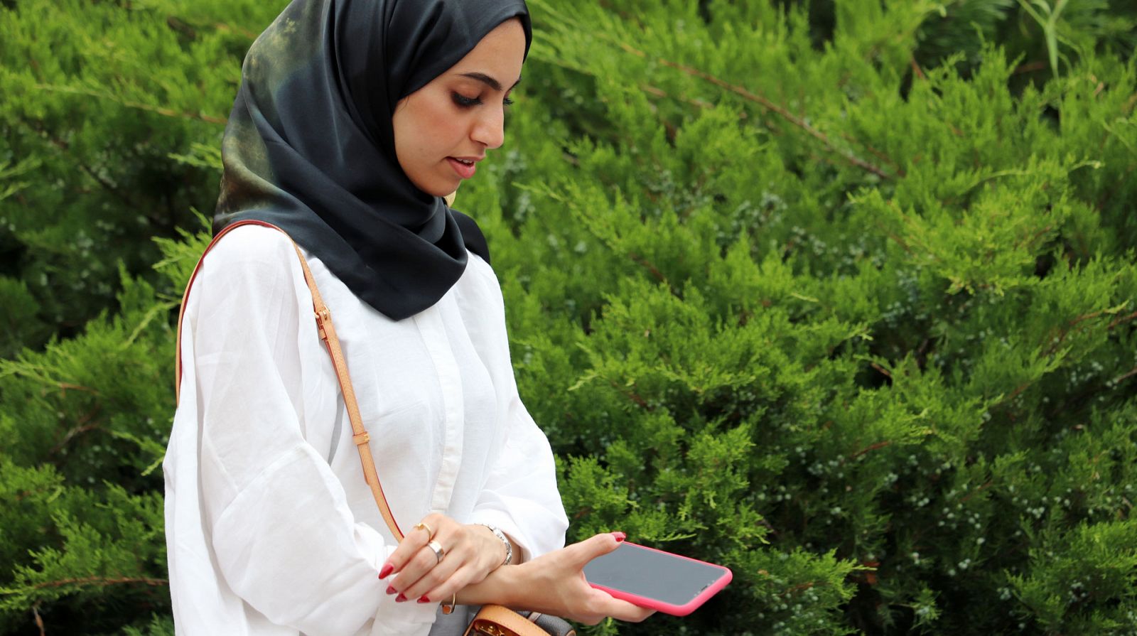Una adolescente amenazada en Francia por despreciar el Islam en las redes sociales