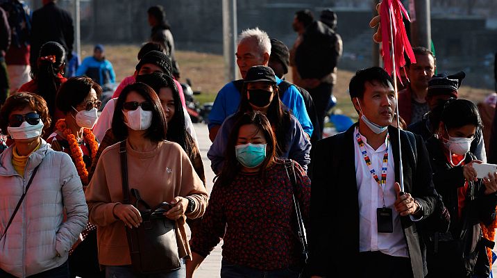 Telediario 1 - Coronavirus de madres a hijos
