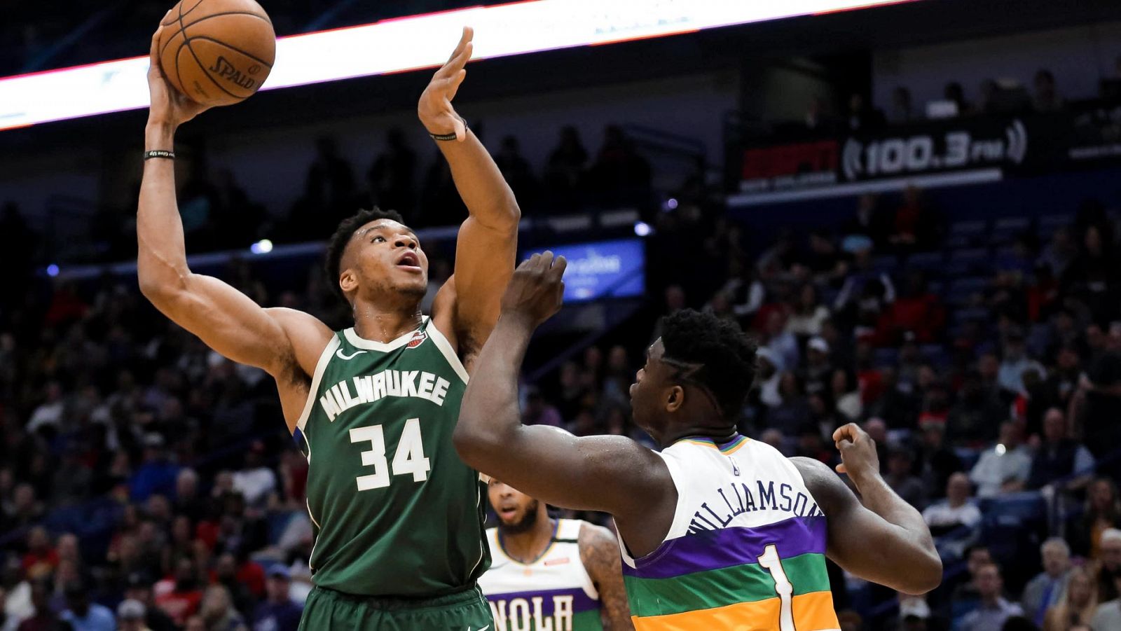 NBA - Antetokounmpo le gana la partida a Williamson - RTVE.es