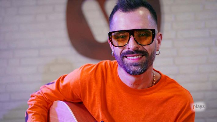 Mike Bahía nos presenta su nuevo álbum, 'Navegando'