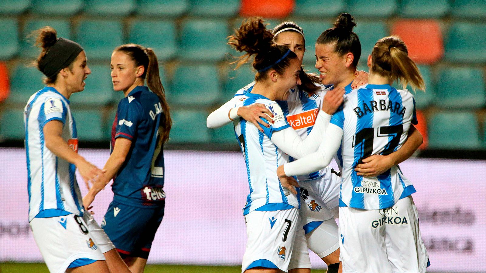 Supercopa de España - Resumen de la Supercopa de España: Real Sociedad 1-0 Levante - rtve.es - Fútbol | Ver