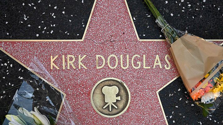 Los homenajes a Kirk Douglas en su Estrella en Hollywood
