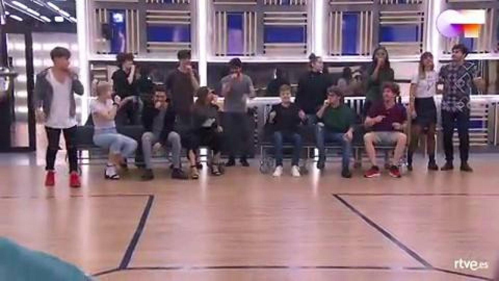 OT 2020 canta "Díselo a la vida", de Rafa, en el segundo pase de micros de la Gala 4 de Operación Triunfo 2020