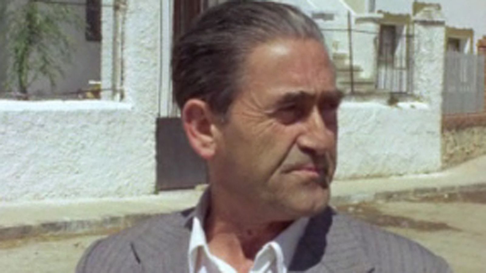 Raíces - Algo de pan, algo de vino - Raíces | Ver