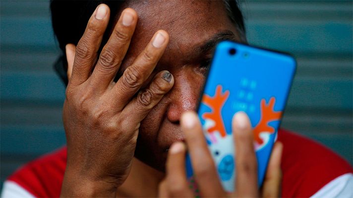 Telediario 1 - El soldado tailandés usó las redes sociales para narrar en directo el ataque en el que mató a 29 personas