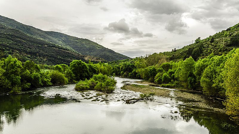 Precipitaciones en Navarra, Pirineos y extremo nordeste de Cataluña - ver ahora 