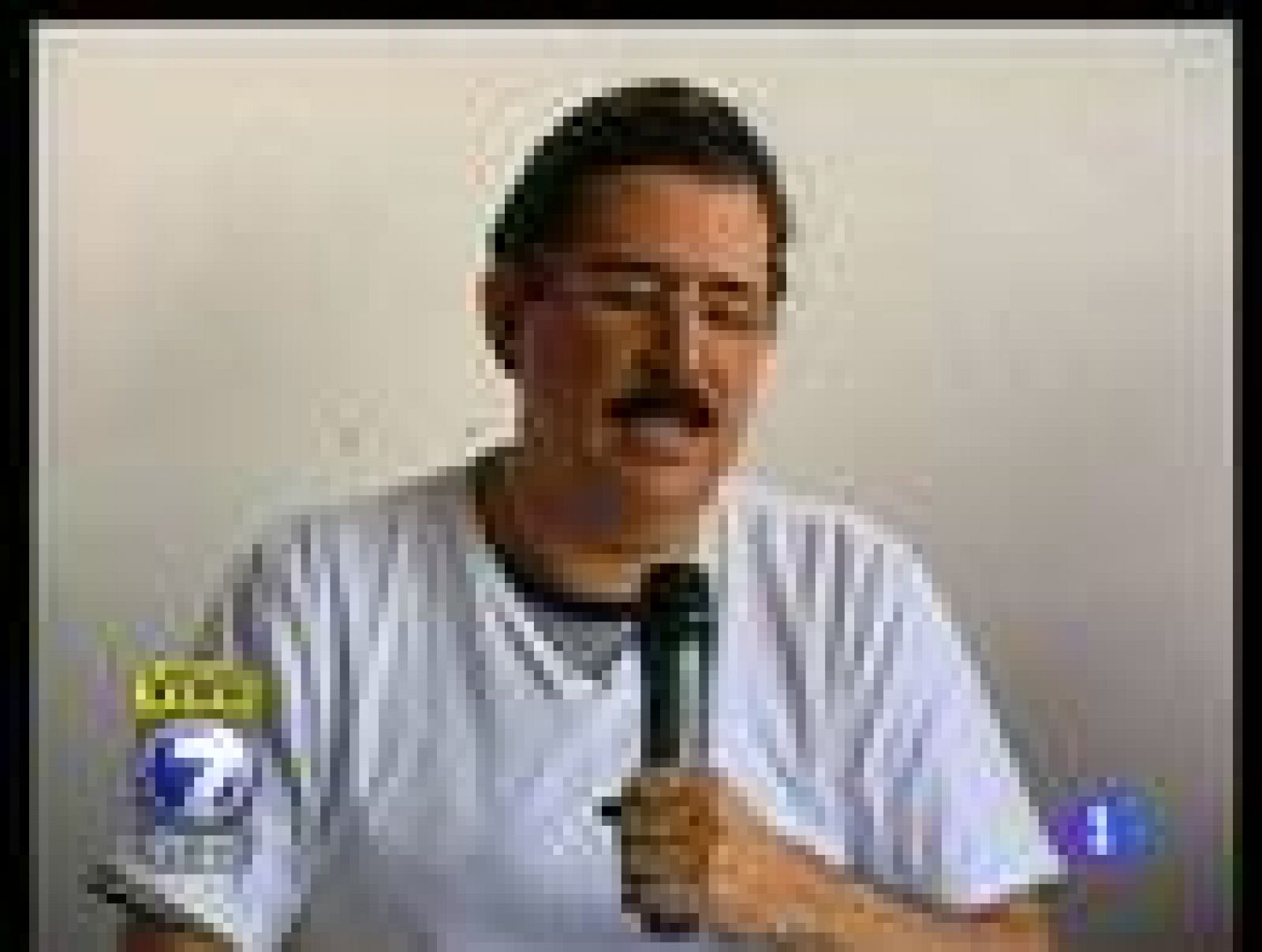 Zelaya, criticado por su viaje a Honduras | Ver