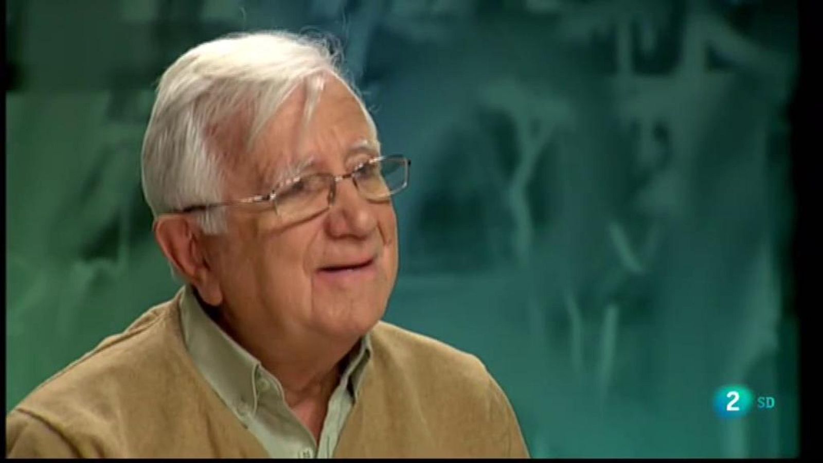 Entrevista al corresponsal Tomás Alcoverro a Noms Propis